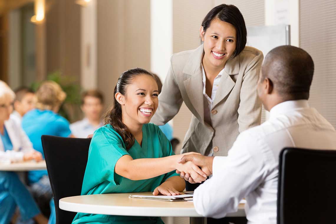 Can I work while studying as a nurse?